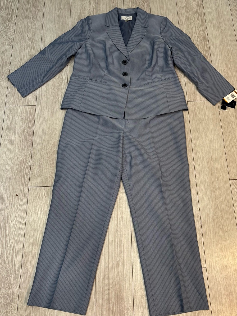 Le Suit Women's Pinstripe Pantsuit in Slate Blue 16W NWT